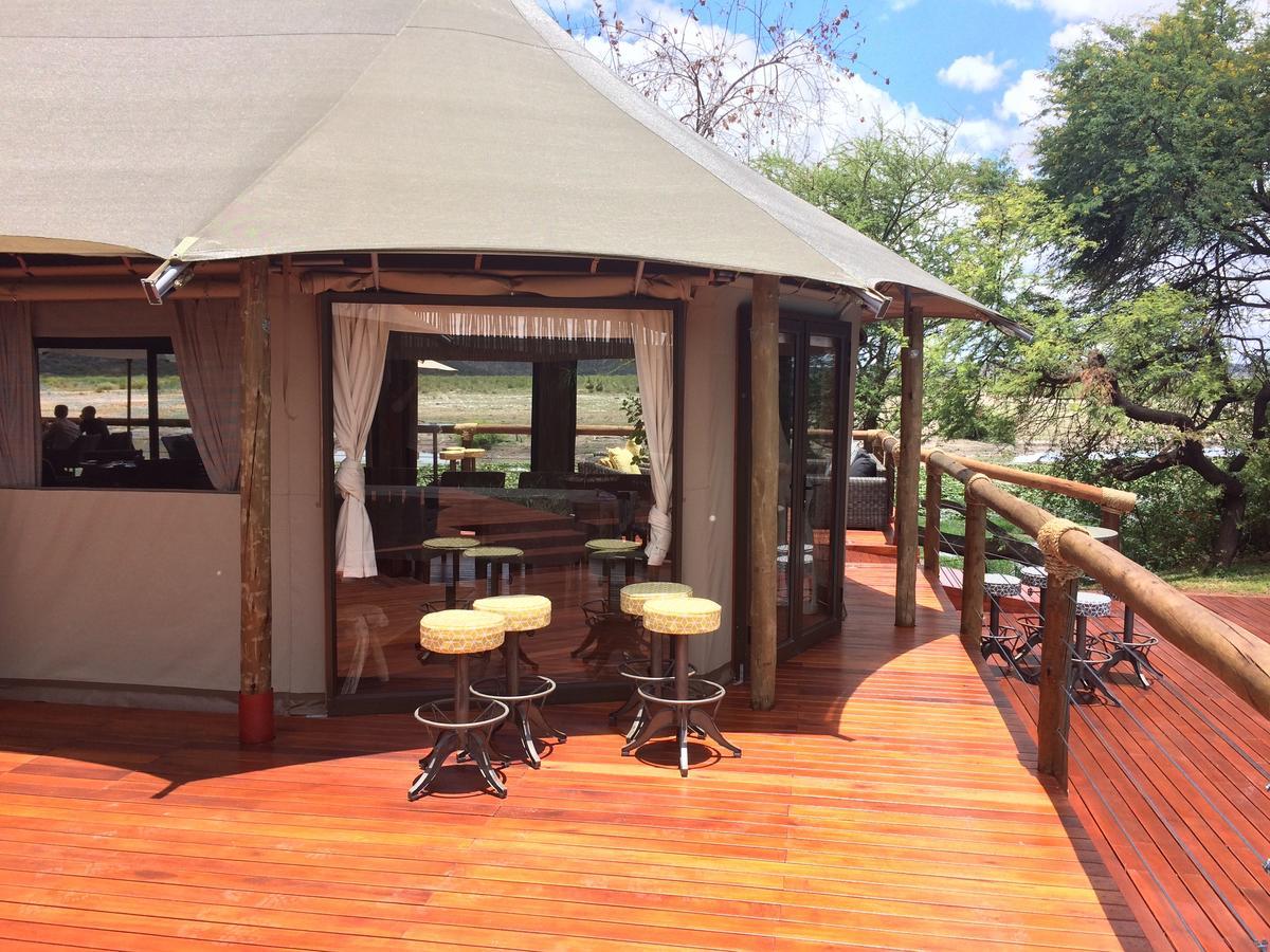 Tau Game Lodge 马迪克韦狩猎保护区 外观 照片